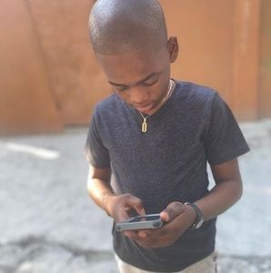 Meet your Posher, Henderson